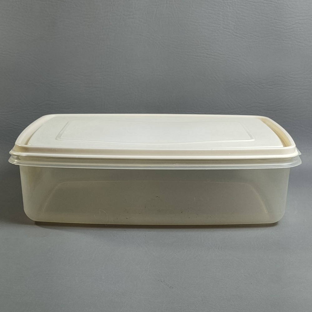 Rubbermaid Servin Saver Lot Of 3- (2) #10 12 Oz & #10 17 Cup Almond Rectangle - Picture 4 of 16